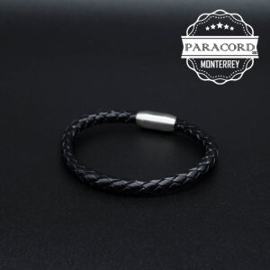 PULSERA DE PIEL NEGRA CON ACERO INOXIDABLE