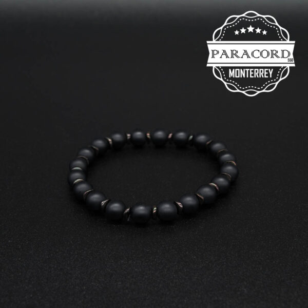 PULSERA ONIX CON SEPARADORES DE HEMATITA 8MM
