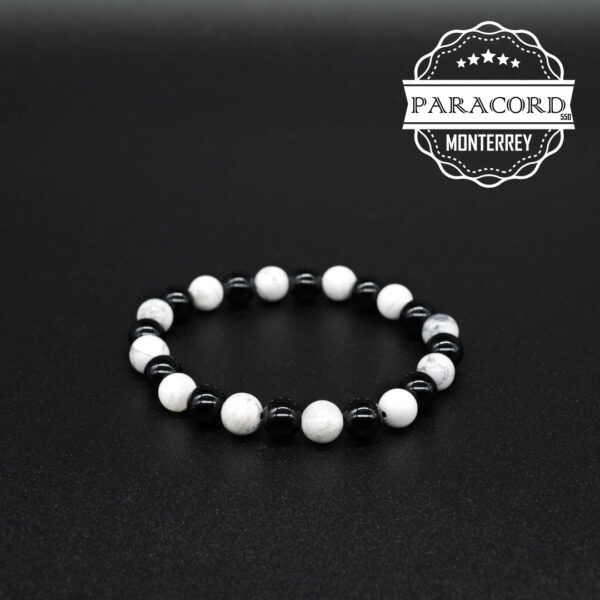 PULSERA ONIX CON TURQUESA BLANCA 8MM